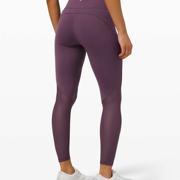 Lululemon Everlux and Mesh high rise tight legging size 2 length 28 inch - Picture 14 of 15
